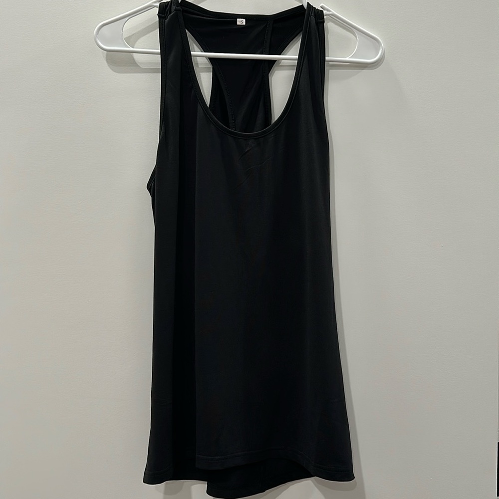 Women’s black workout top